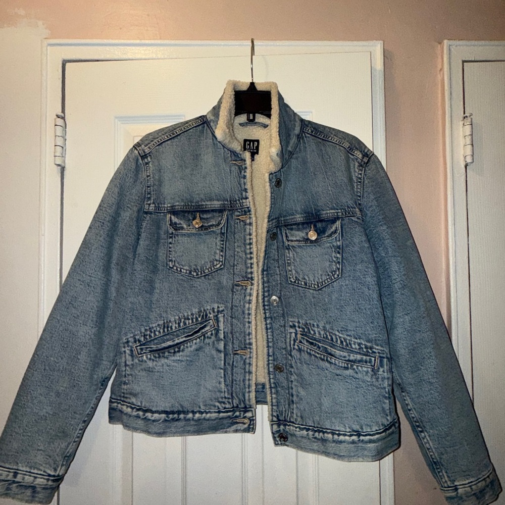 GAP Blue Denim Jacket with Cream Sherpa Lining